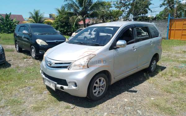TOYOTA AVANZA