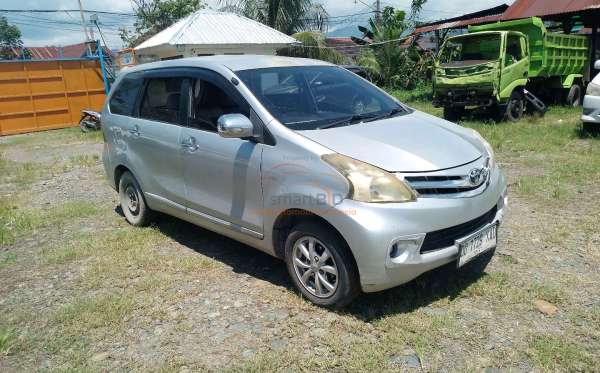 TOYOTA AVANZA