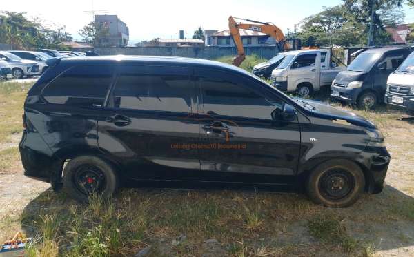 TOYOTA AVANZA 1.3 E