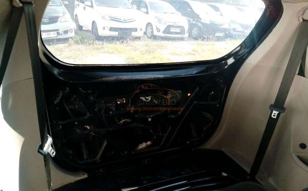 TOYOTA AVANZA 1.3 E