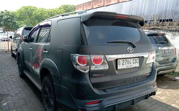 TOYOTA FORTUNER G 2.5