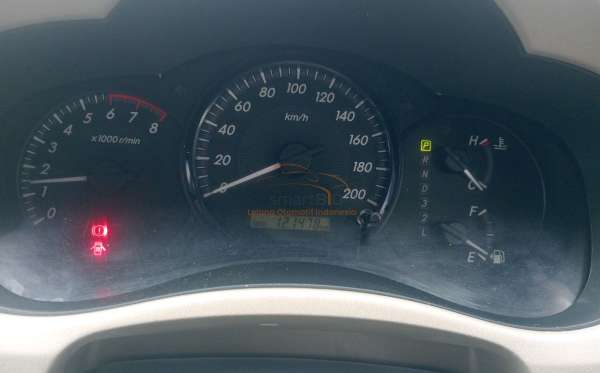 TOYOTA INNOVA G