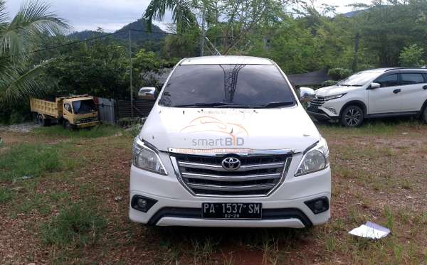TOYOTA INNOVA