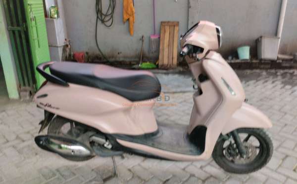 YAMAHA GRAND FILANO NEO HYBRID