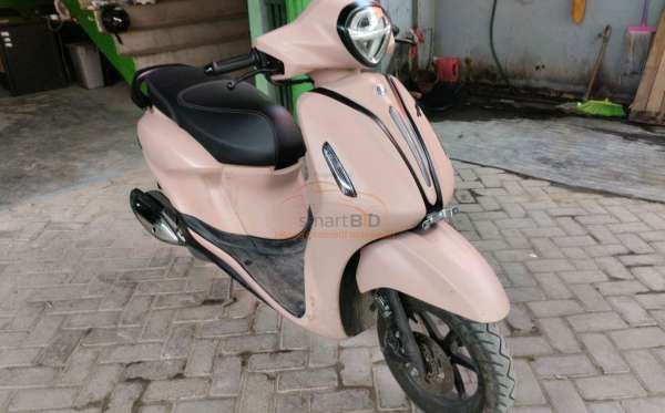 YAMAHA GRAND FILANO NEO HYBRID