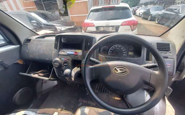 DAIHATSU GRAN MAX