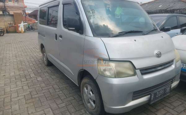 DAIHATSU GRAN MAX