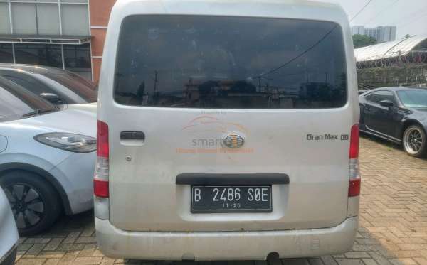 DAIHATSU GRAN MAX