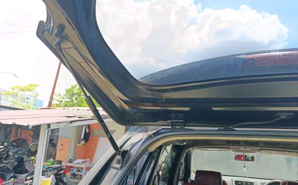 DAIHATSU  XENIA  X