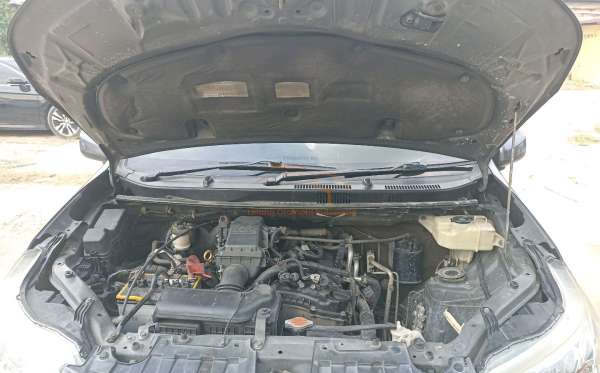 DAIHATSU  XENIA  1.3 X