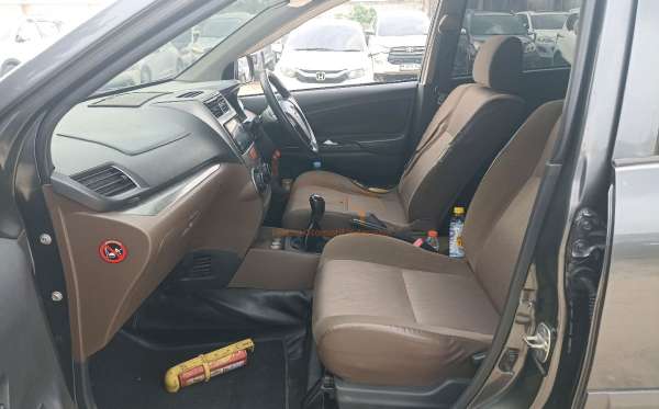 DAIHATSU  XENIA  1.3 X