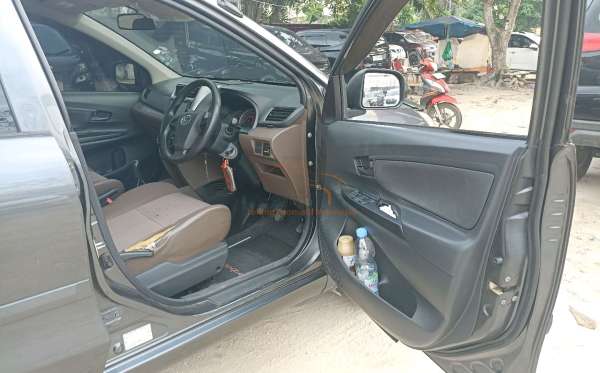 DAIHATSU  XENIA  1.3 X