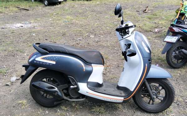 HONDA SCOOPY PRESTIGE