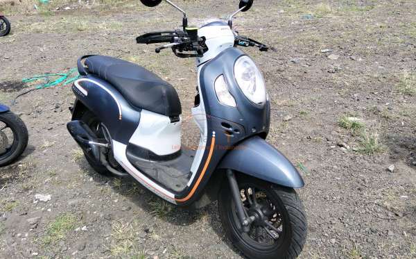 HONDA SCOOPY PRESTIGE