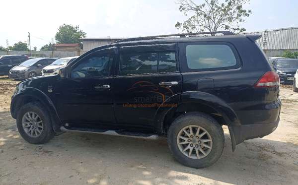 MITSUBISHI PAJERO SPORT 2.5 D EXCEED (4X4)