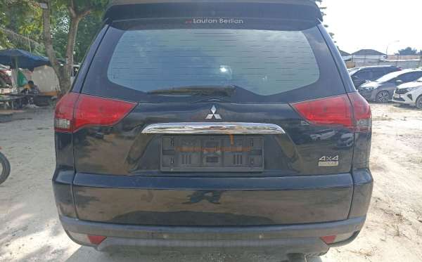 MITSUBISHI PAJERO SPORT 2.5 D EXCEED (4X4)