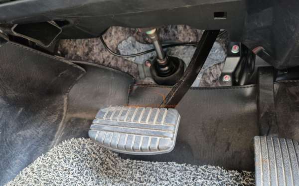 MITSUBISHI PAJERO SPORT DAKAR