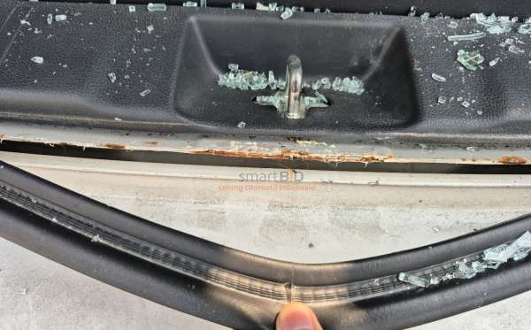 MITSUBISHI PAJERO SPORT DAKAR