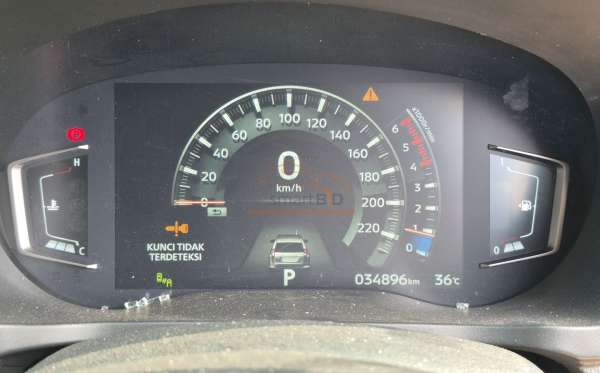 MITSUBISHI PAJERO SPORT DAKAR