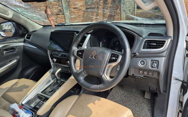 MITSUBISHI PAJERO SPORT DAKAR