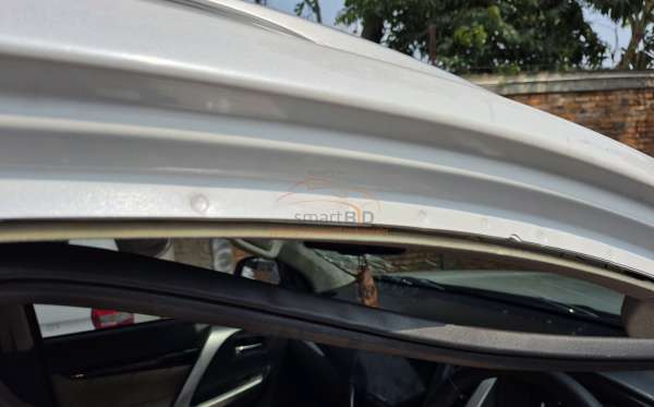 MITSUBISHI PAJERO SPORT DAKAR