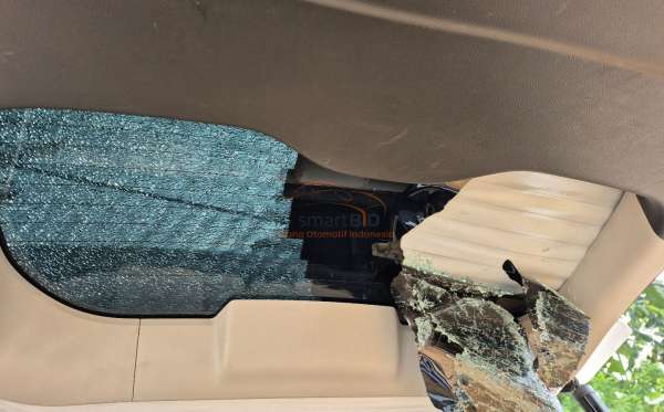 MITSUBISHI PAJERO SPORT DAKAR