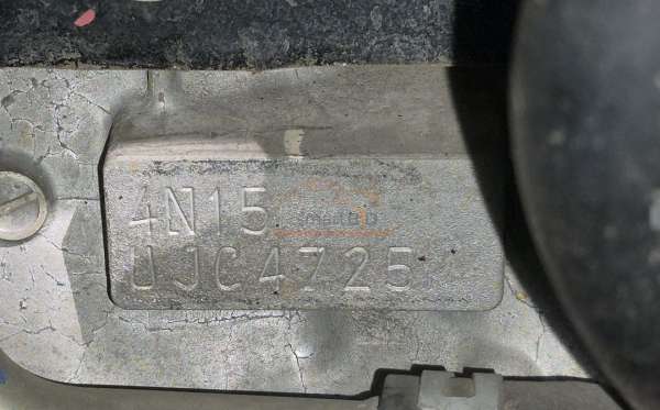 MITSUBISHI PAJERO SPORT DAKAR