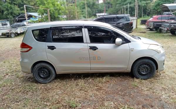 SUZUKI ERTIGA