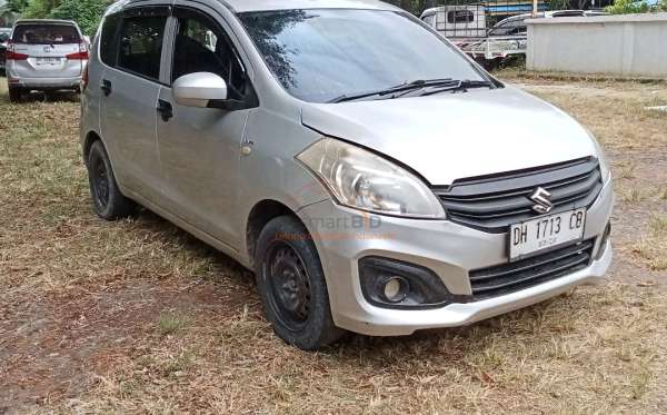 SUZUKI ERTIGA