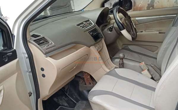 SUZUKI ERTIGA
