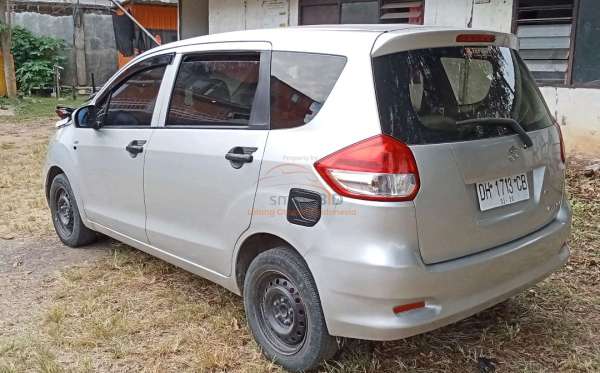 SUZUKI ERTIGA