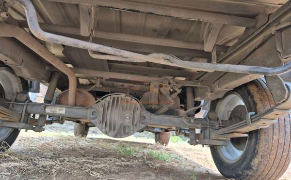 SUZUKI MEGA CARRY P.U