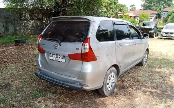 TOYOTA AVANZA 1.3 E