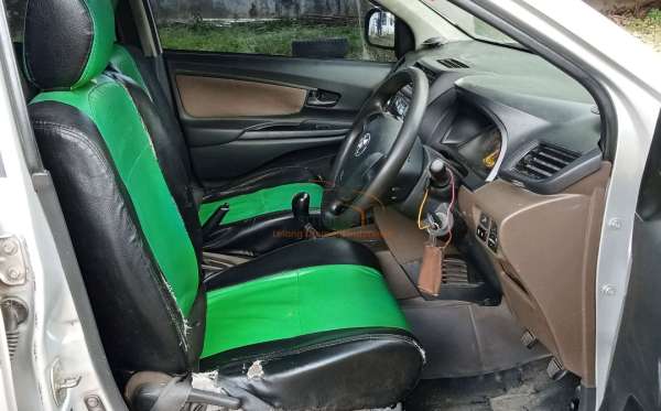 TOYOTA AVANZA 1.3 E