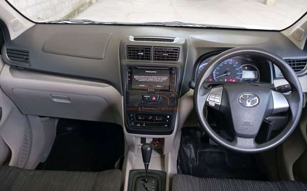 TOYOTA AVANZA 1.3 G