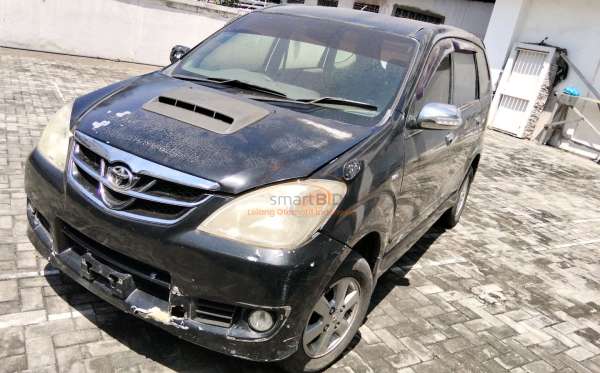 TOYOTA AVANZA