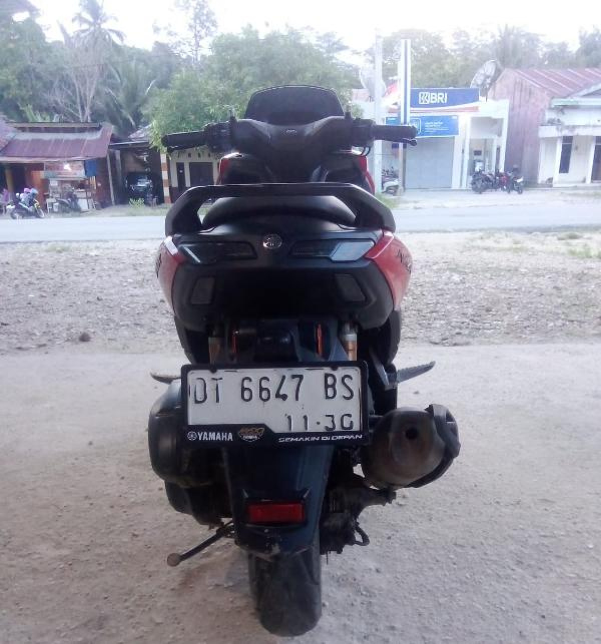 YAMAHA NMAX