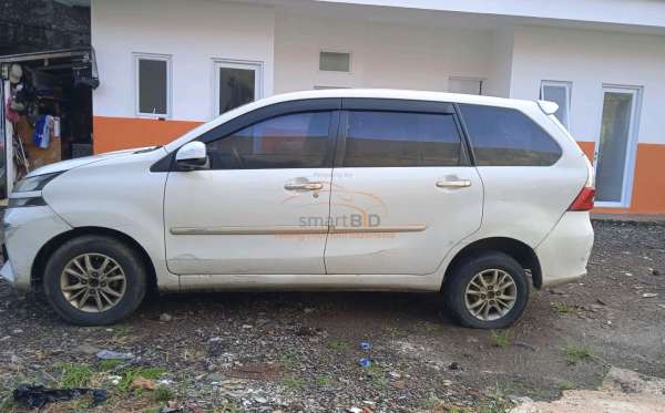 DAIHATSU XENIA 1.3