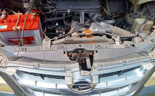 DAIHATSU  XENIA