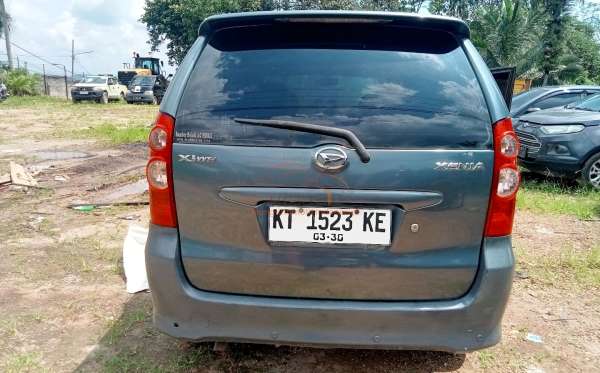 DAIHATSU  XENIA