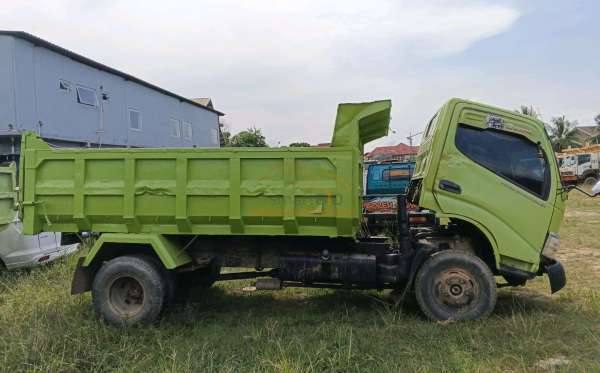 HINO  WU 342R