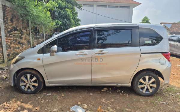 HONDA FREED GB3 1.5 E
