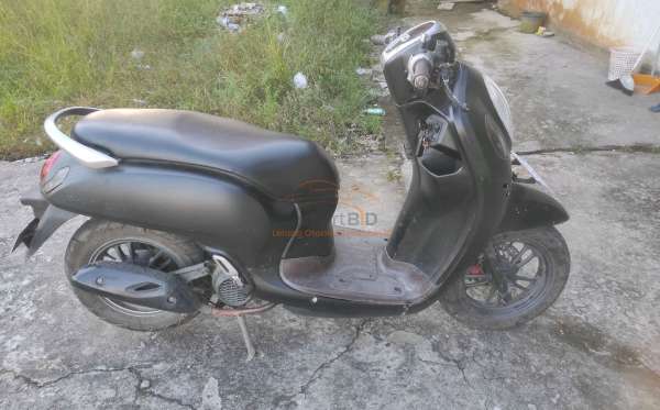 HONDA  SCOOPY