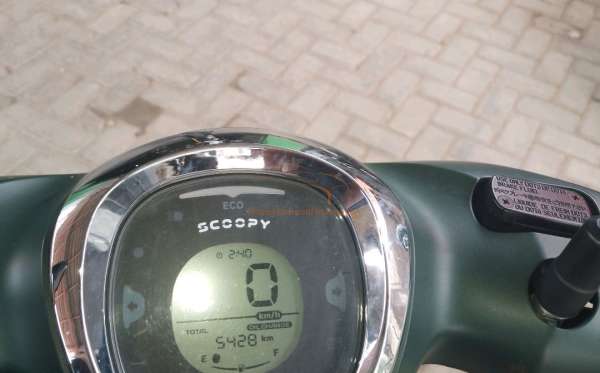 HONDA SCOOPY PRESTIGE