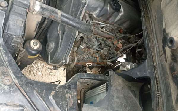 MITSUBISHI L300 PU FB-R (4X2)
