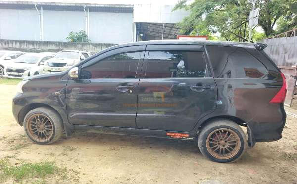 TOYOTA AVANZA 1.3 G