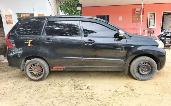 TOYOTA AVANZA 1.3 G