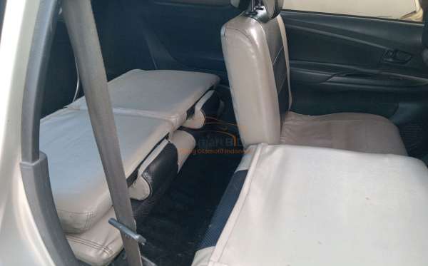 TOYOTA AVANZA VELOZ