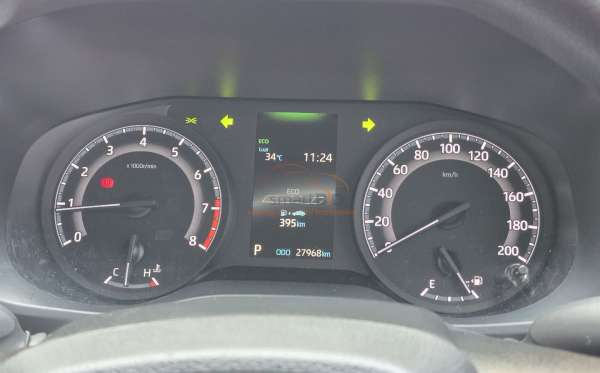 TOYOTA INNOVA ZENIX G