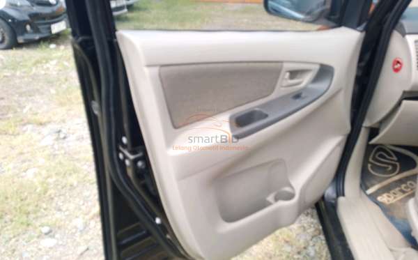 TOYOTA  KIJANG  INNOVA G